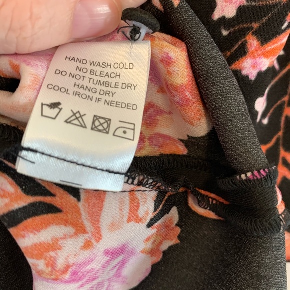 Tularosa Santorini side split floral maxi dress - Picture 8 of 8